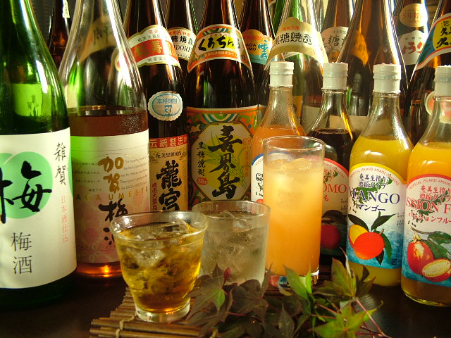 焼酎だけでなく、奄美のトロピカルカクテルや梅酒も・・・・