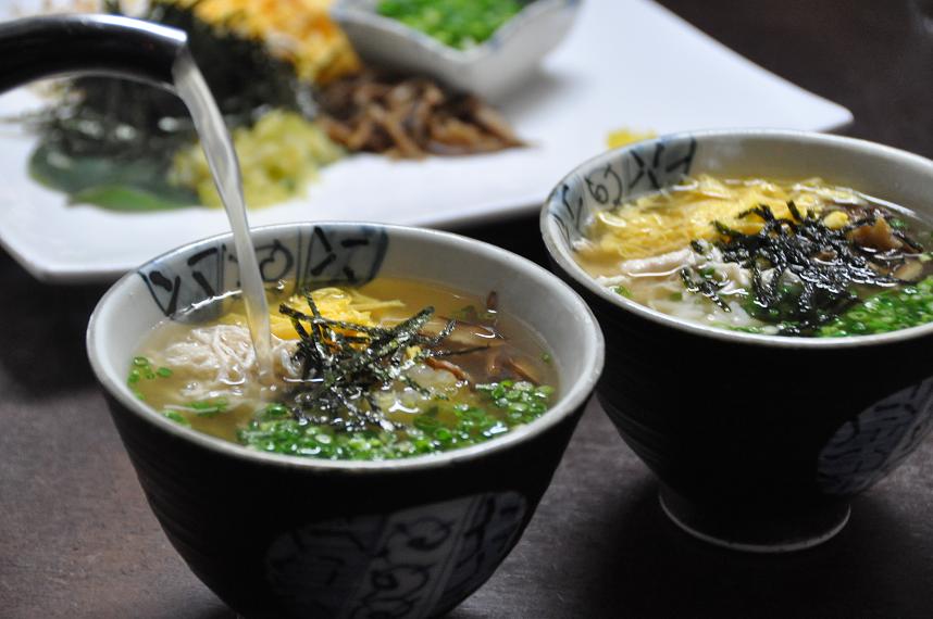 江戸時代から受け継がれる伝統の味『鶏飯』