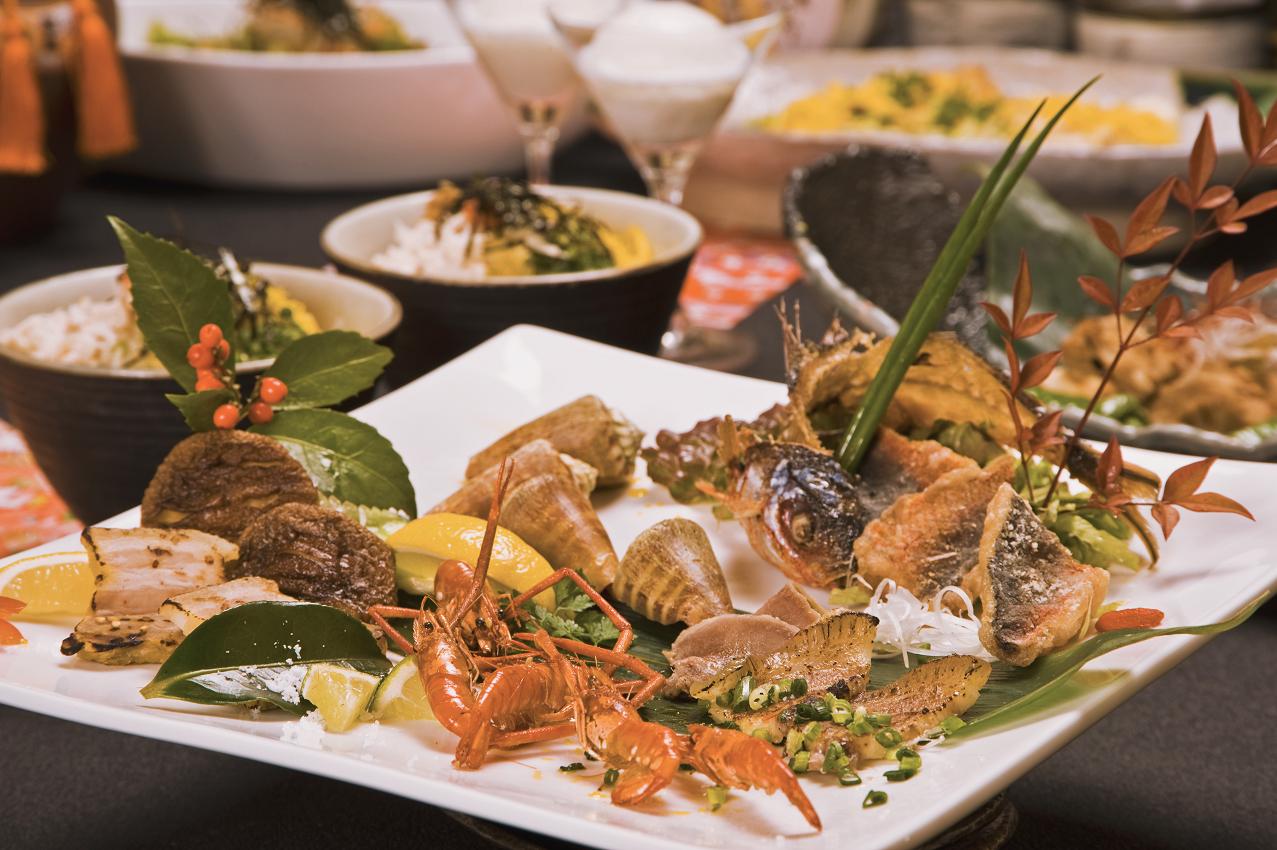 奄美直送の食材を使った「奄美づくしコース」