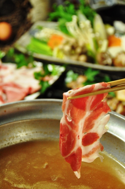 鹿児島の黒豚と奄美の島豚の食べ比べ(^^♪